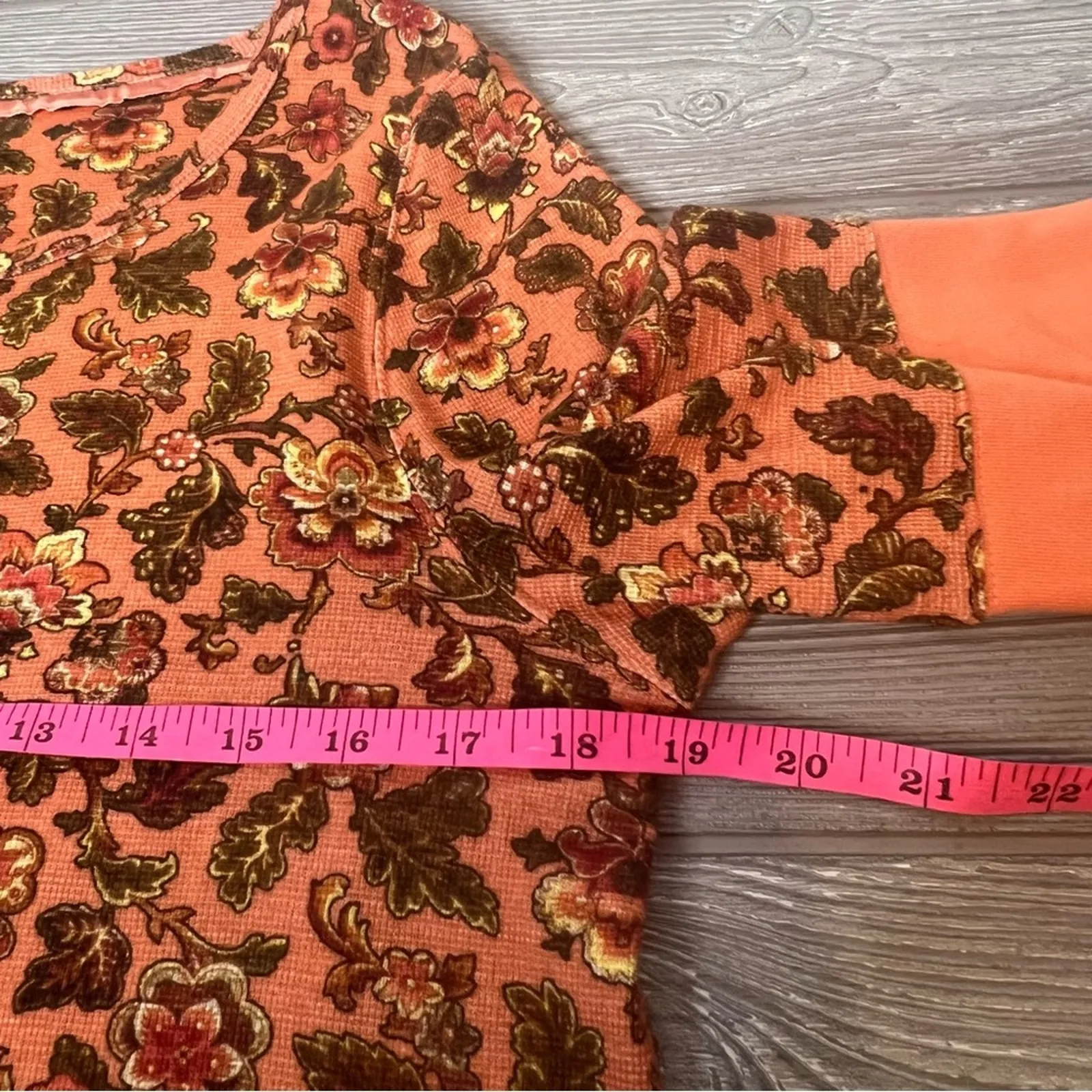 Sundance Catalog Embroidered Floral Thermal Fairy Shirt top sz M petite - Image 4