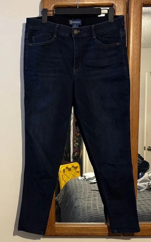 Democracy Deep Indigo stretch skinny Jeans size 14 never worn like new - Image 1