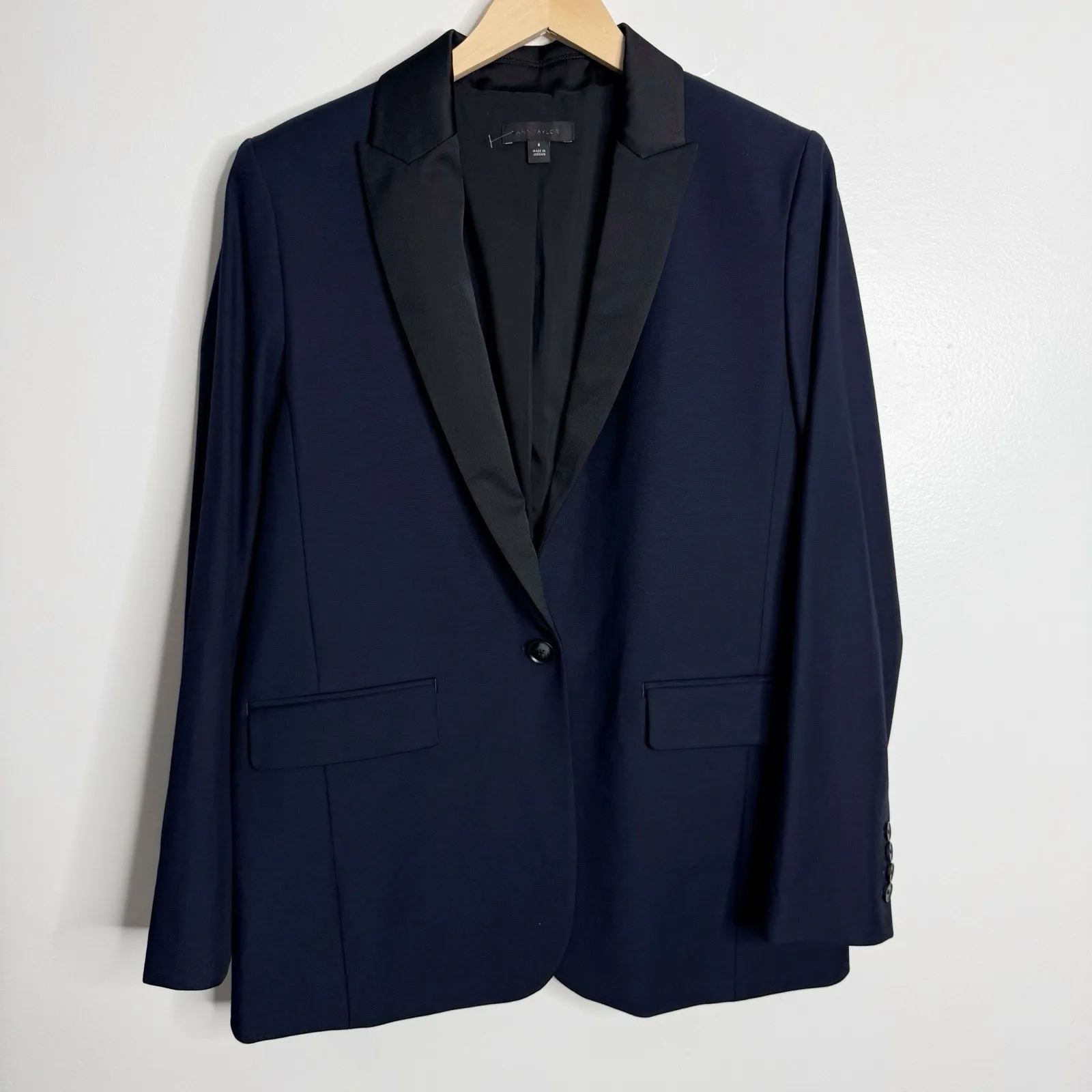 NWOT Ann Taylor The Longline Tuxedo Blazer in‎ Bi-Stretch Twill Navy 8 Workwear - Image 2