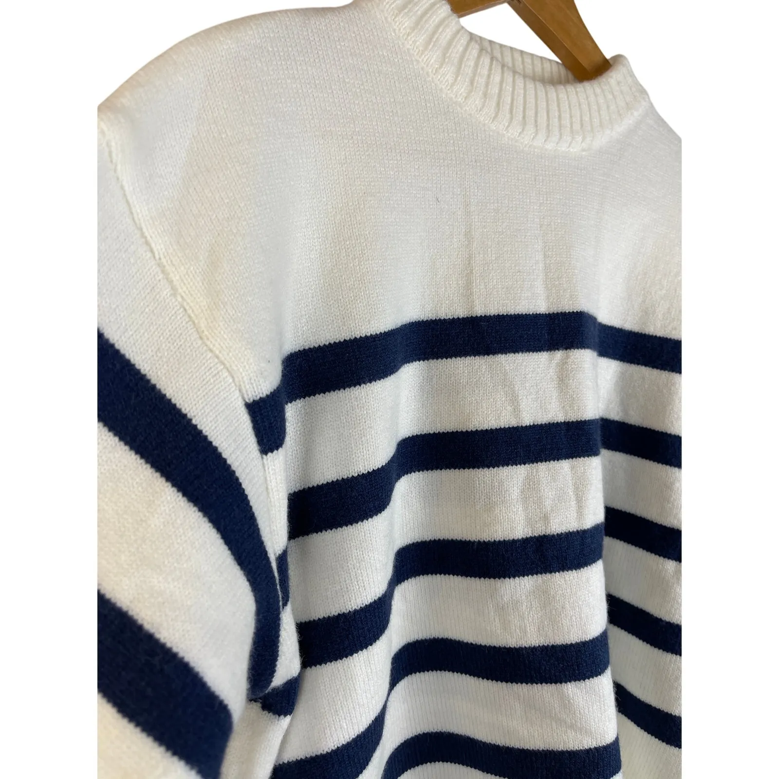 Nautical Striped Crewneck Boxed Cozy Stretchy Banded Sweater Size Medium Blue - Image 4