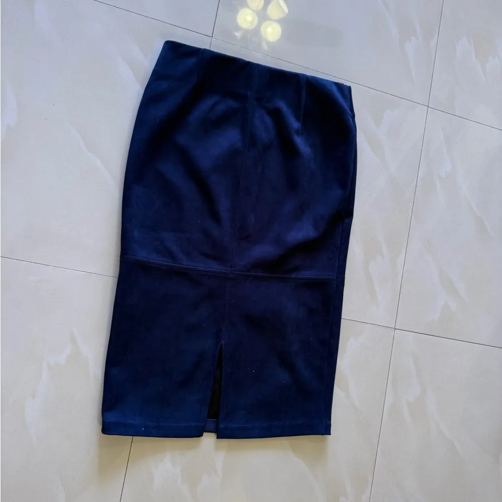 Marc New York Andrew Marc Blue faux suede Skirt Size M winter fall comfy Size M - Image 12