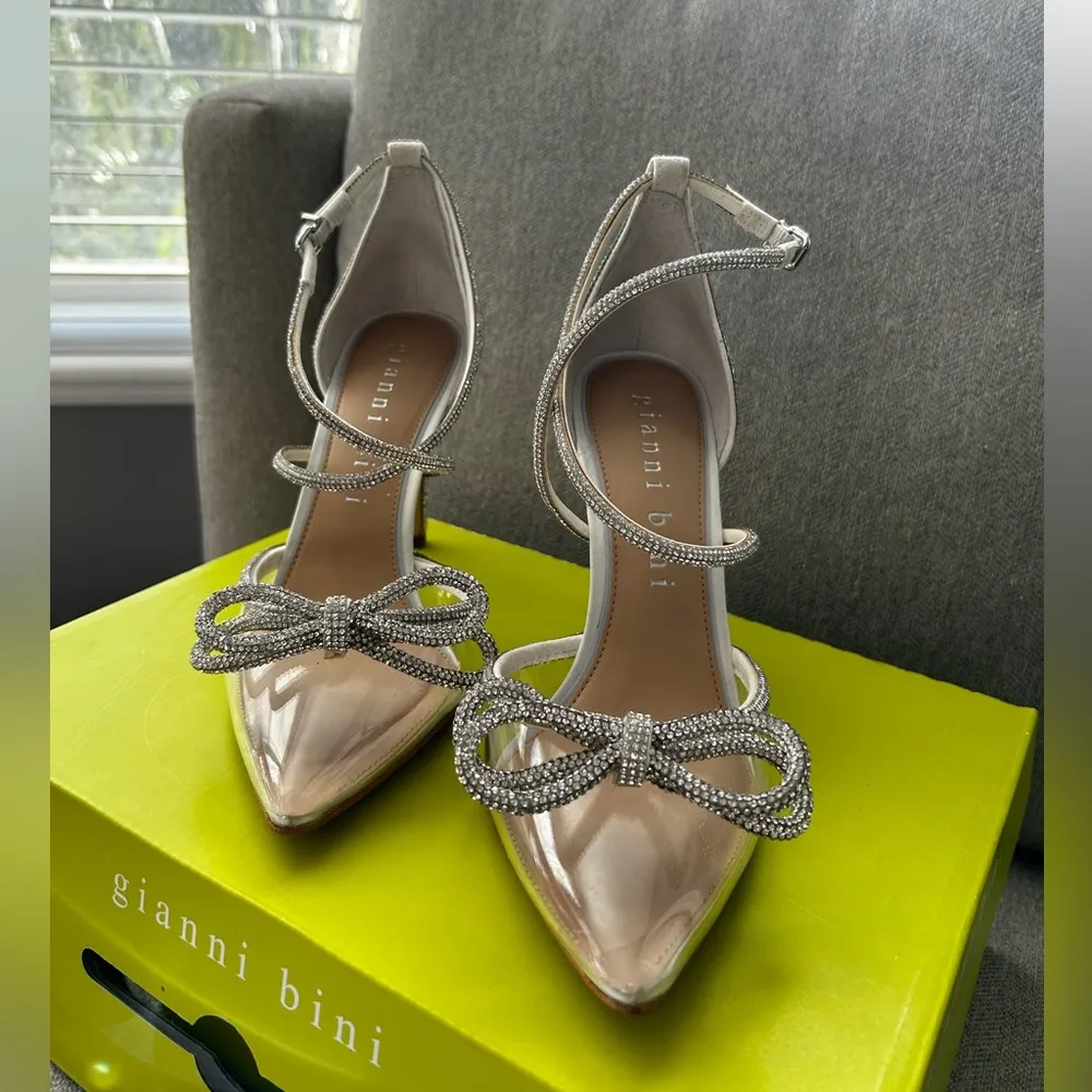 : Bridal Collection Ezlynn Rhinestone Embellished Bow Vinyl Toe Pump - Image 2