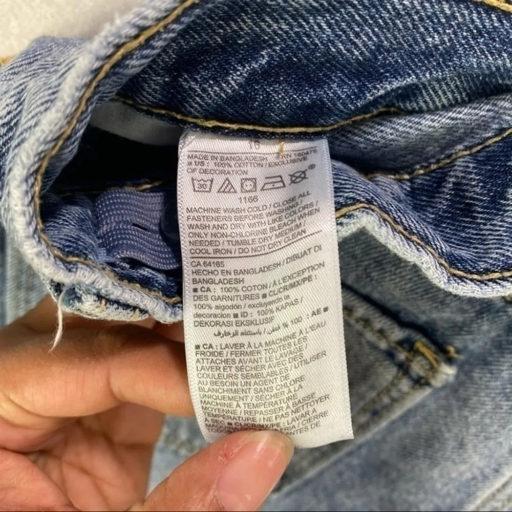 Old Navy Embroidered‎ Side Stripe Distressed Denim Short - Image 8