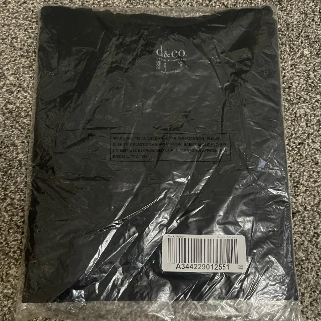 New Denim & Co. Black Floral Embroidered Floral 3/4 sleeve Top M Size M - Image 2