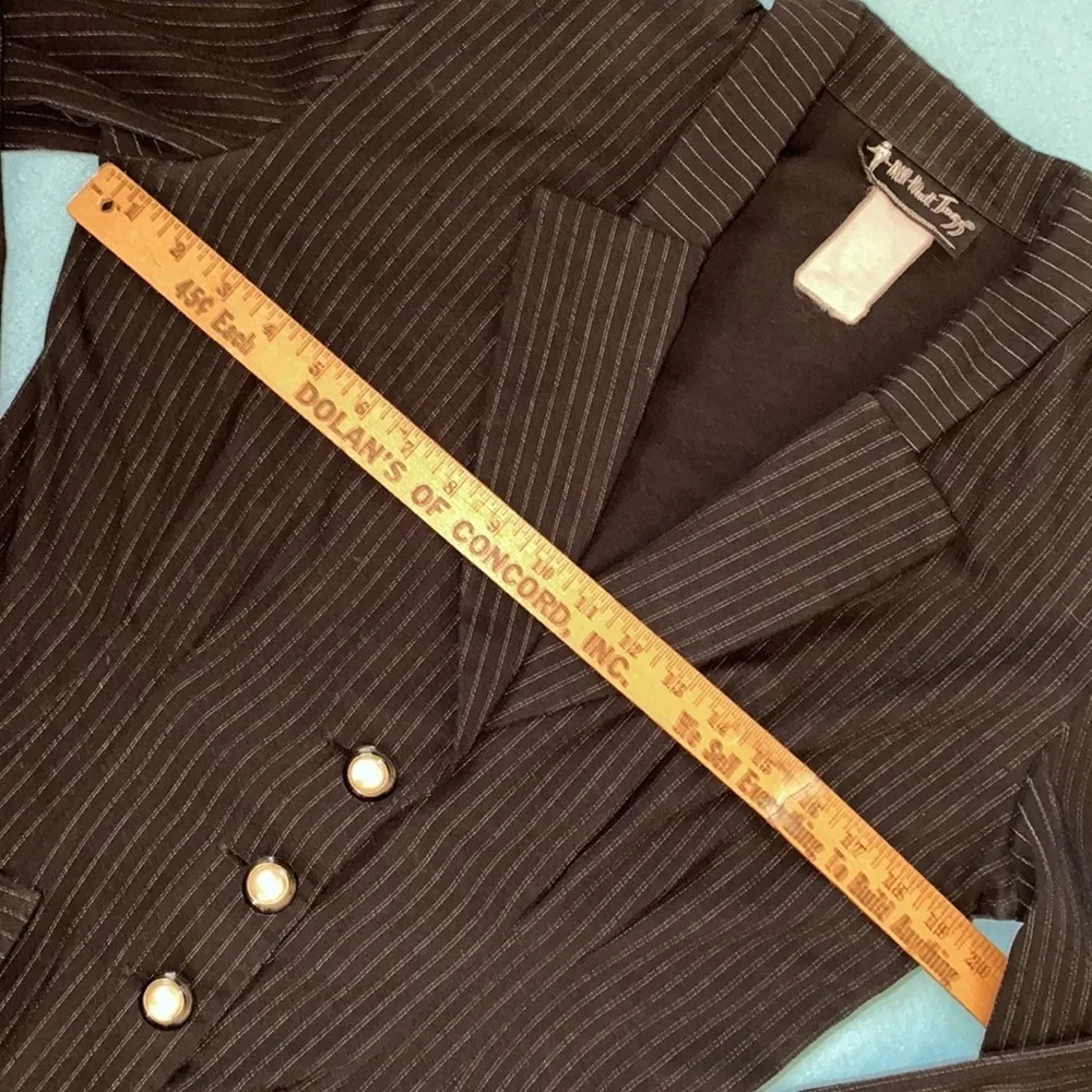 ALL THAT JAZZ pinstripe blazer jacket pearl buttons black with white size 9/10 - Image 10