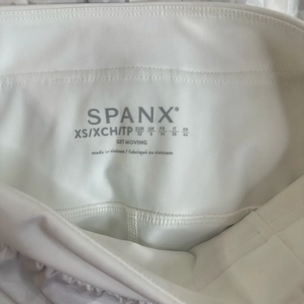 Spanx Get Moving Pleated Mini Skort White Camo Athletic Activewear size XS - Image 6