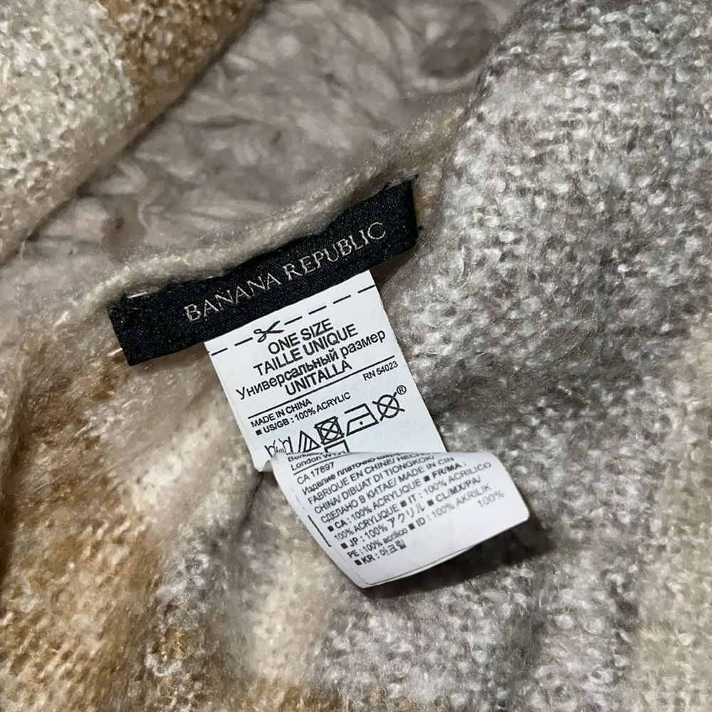 NWOT banana republic plaid scarf - Image 3