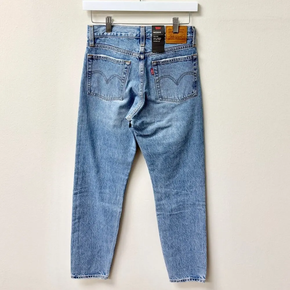 NWT Levi's Wedgie High-Waisted Straight Leg Distressed Mom Jeans Blue Women's 25 - Image 5