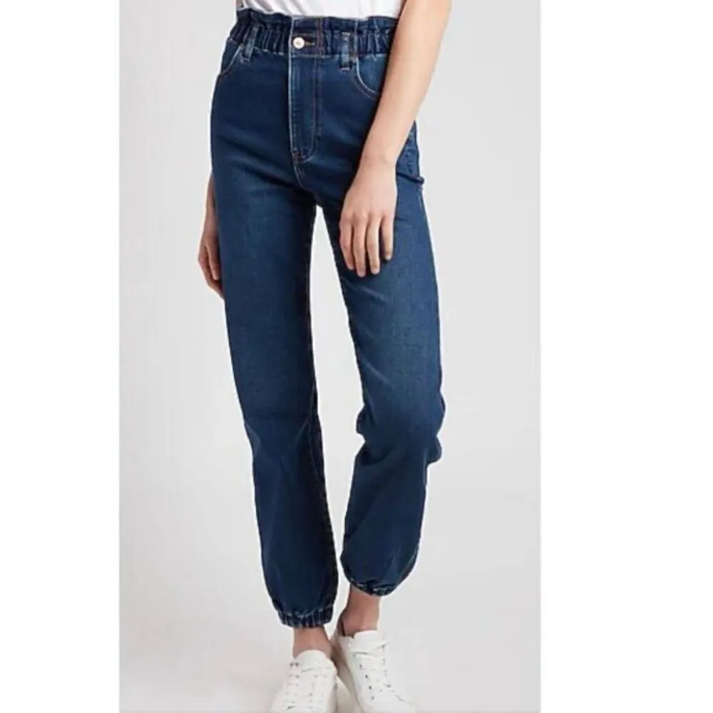 Express jogger super high rise jeans size 8 - Image 3