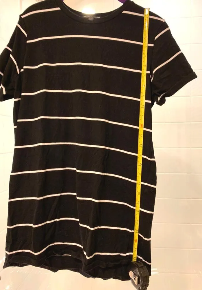 Brandy Melville Striped T-Shirt Dress  - Image 3