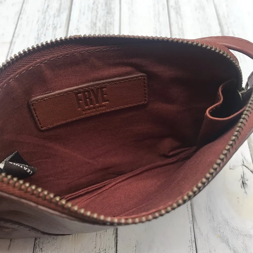 Frye  Leather L-Zip Wristlet ~NEW~ - Image 7