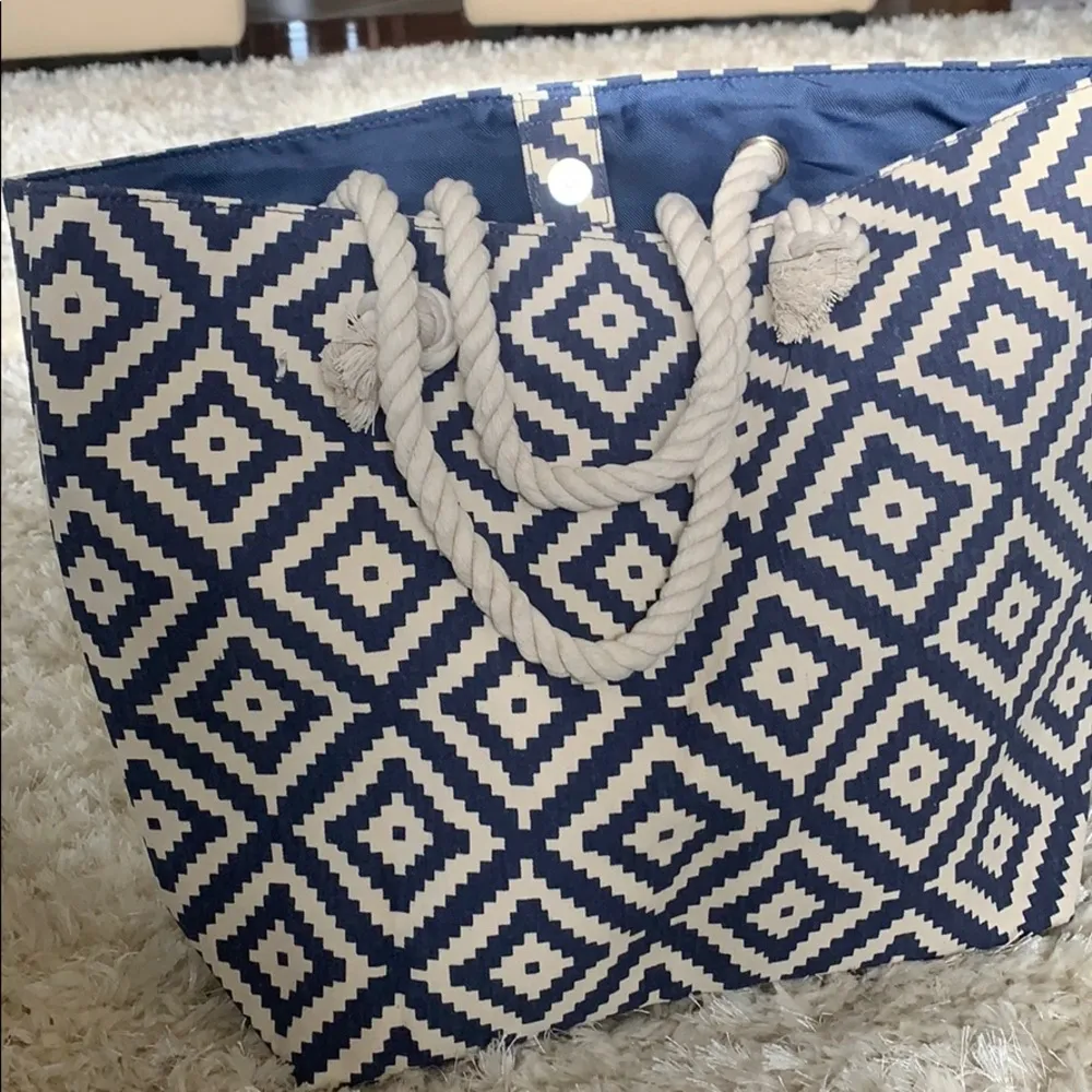 New Beach Bag - Image 2