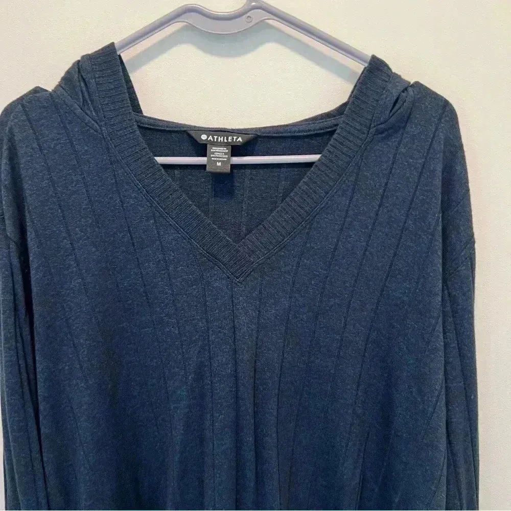 Athleta Harmony Pose Hoodie Size M - Image 5