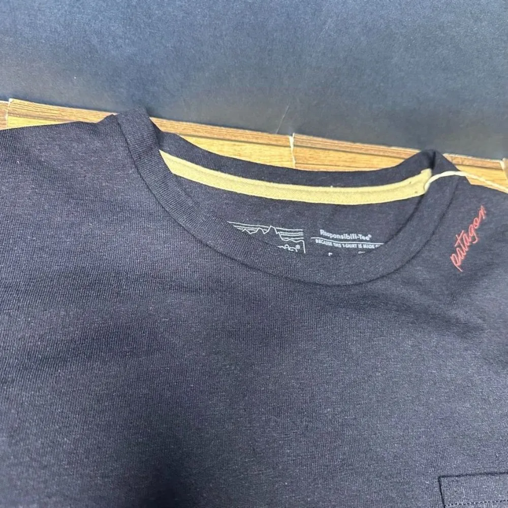 Women's Ridge Rise Stripe Pocket Responsibili Tee NWT Size XS (Navy) - Image 5