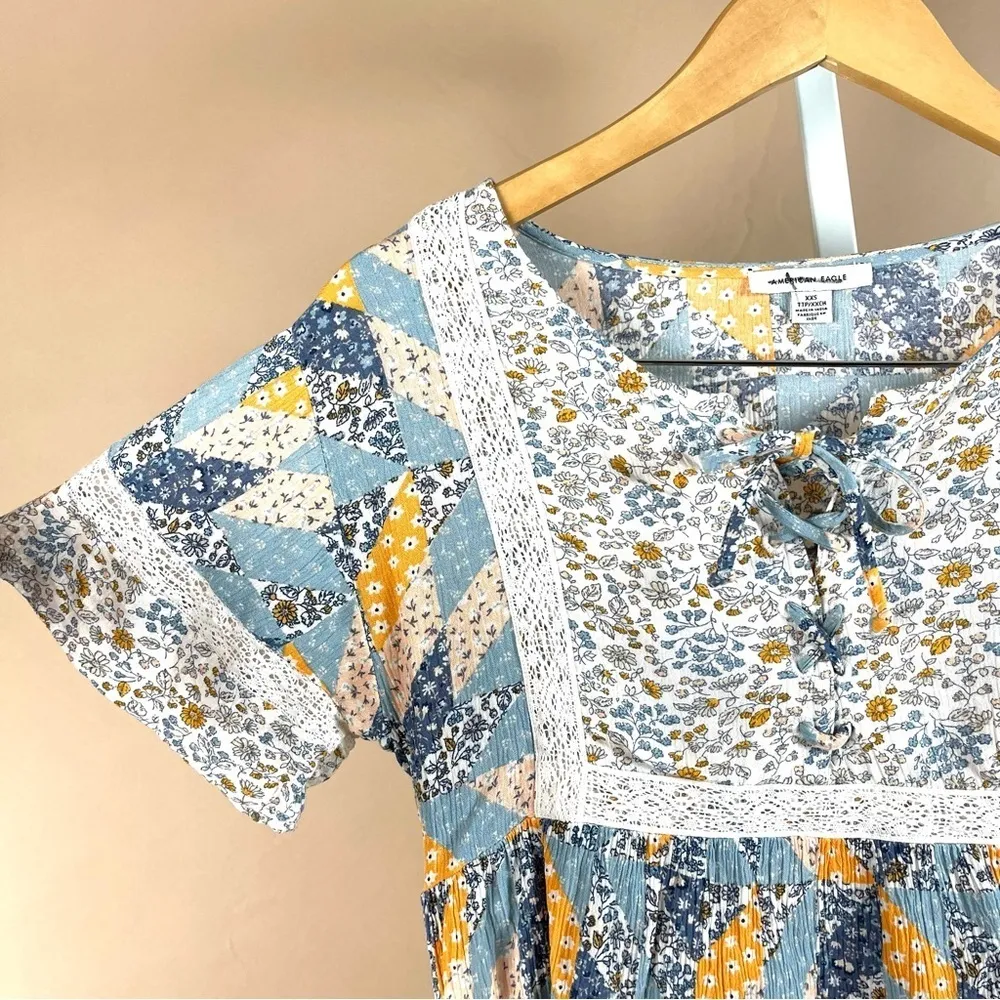 American Eagle Size XXS Cottagecore Patchwork Boho Crop Top Flowy Crochet - Image 4