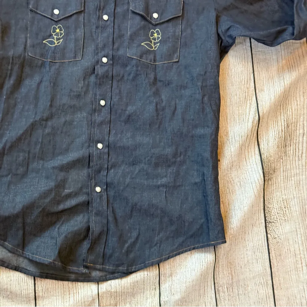 Vintage Triple LLL Brand Denim Western Embroidered Pearl Snap Long Sleeve Sz XL - Image 4