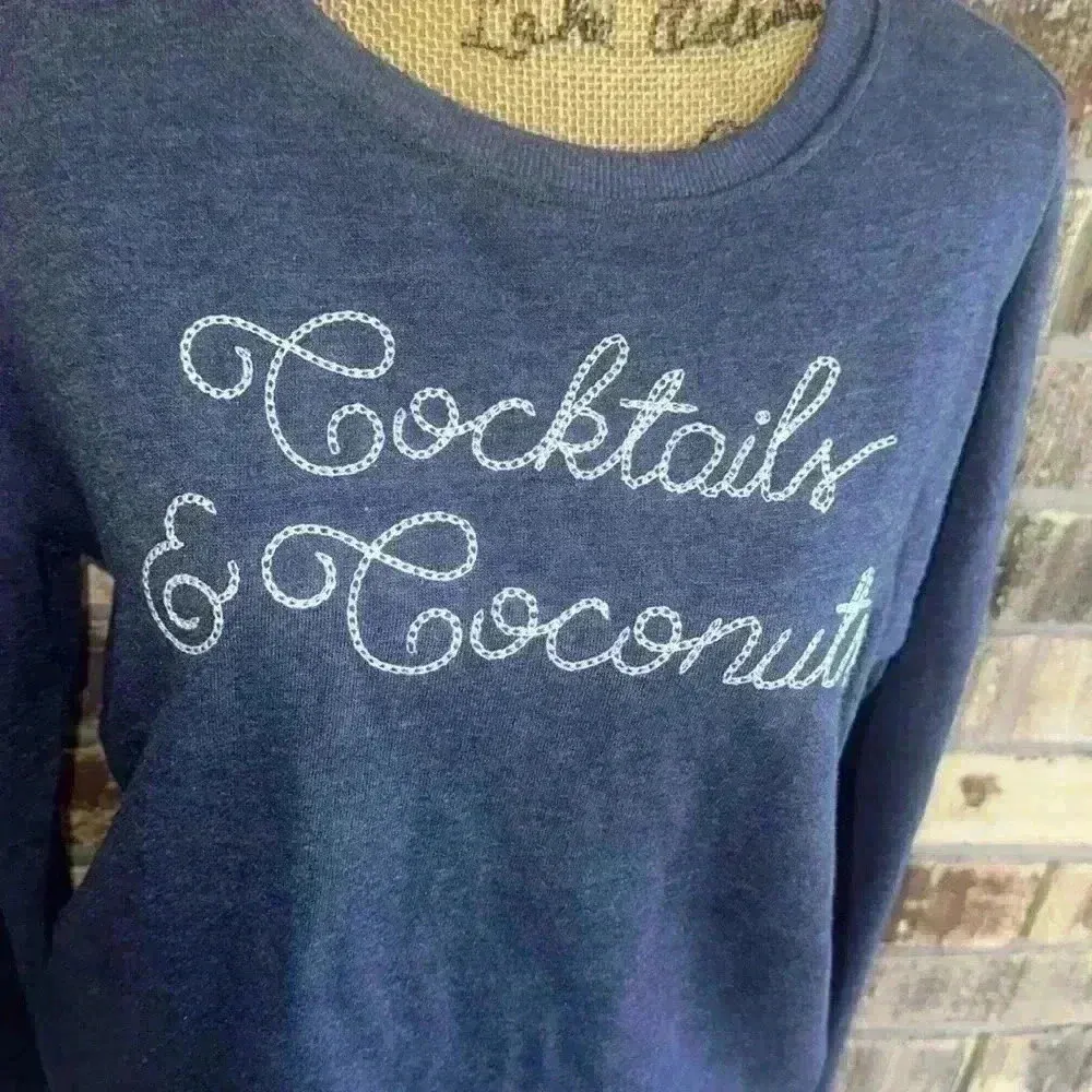 NWOT Zoe + Liv women’s Casual Graphic Sweatshirt Cozy Pullover Relaxed Fit sz S - Image 7