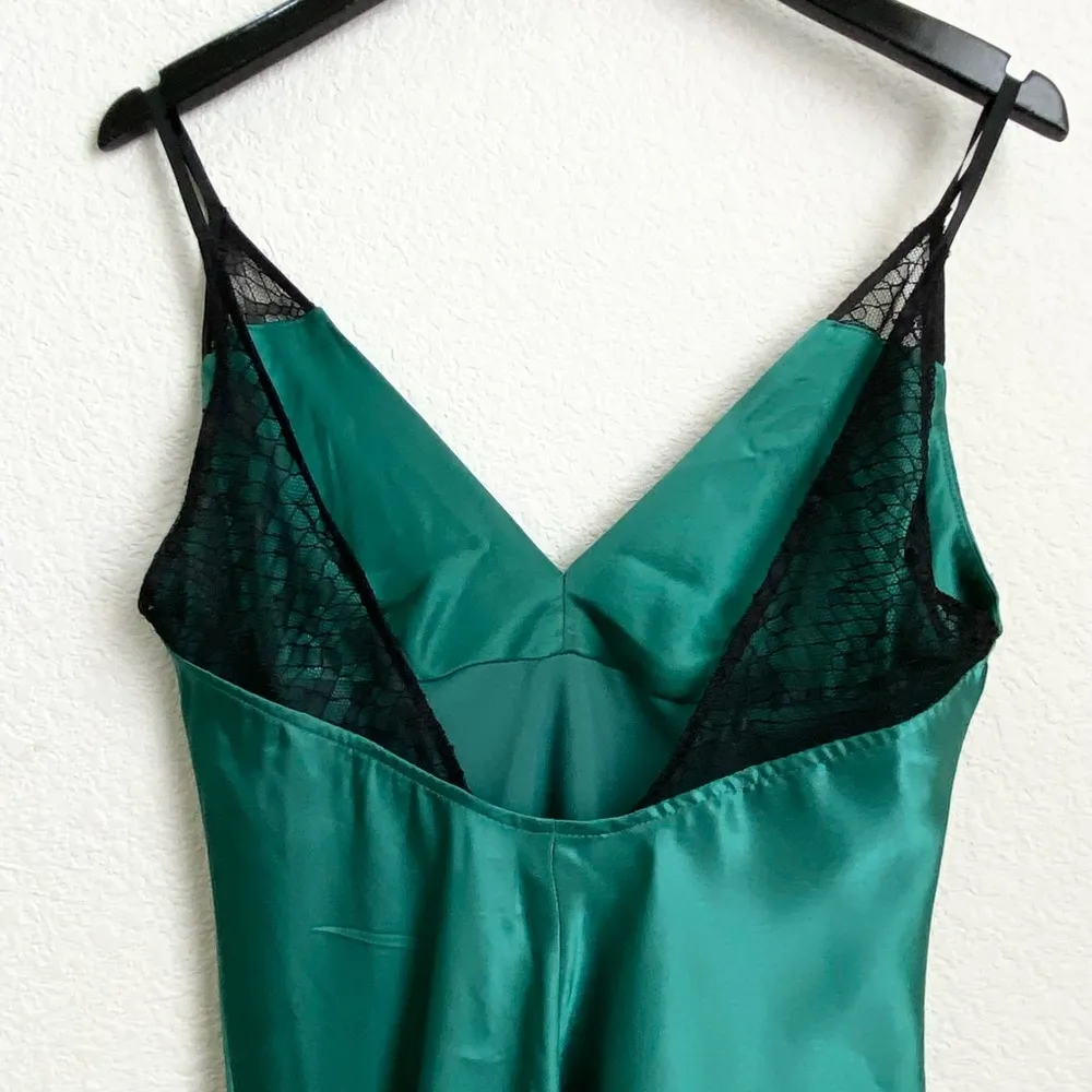 TOPSHOP 13R07QGRN Emerald Green Satin Lace Trim Slip Cami Top Size 10 NWT - Image 5