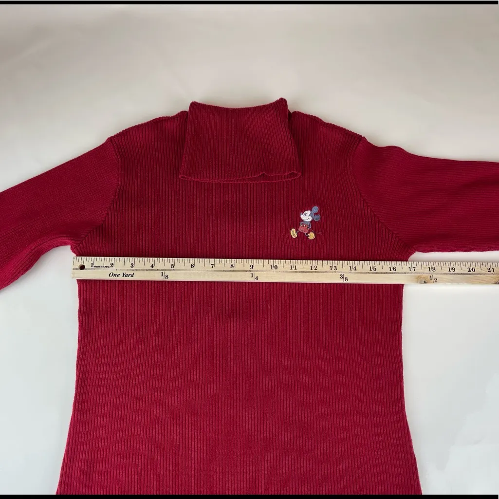 Vintage Disney Mickey Mouse turtleneck sweater size Medium - Image 7