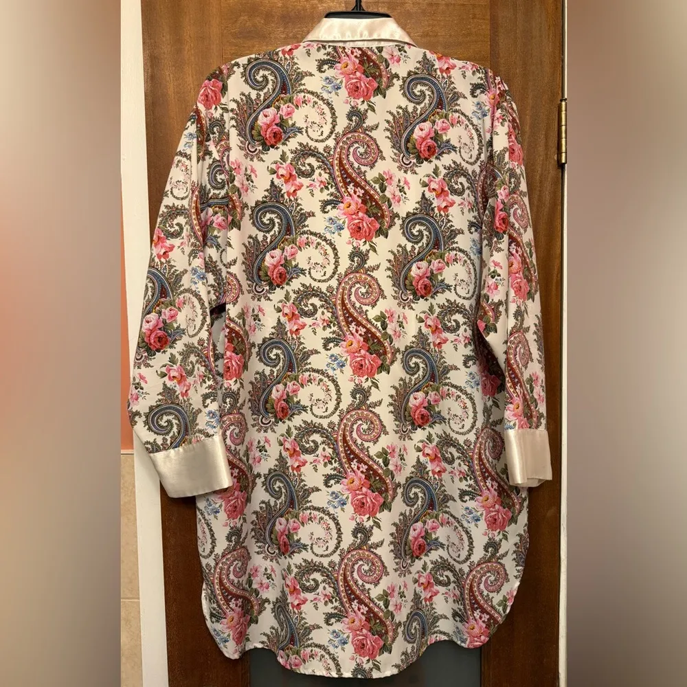Victoria's Secret Vintage Double Breasted Floral Paisley Cardigan Sleepshirt - Image 10