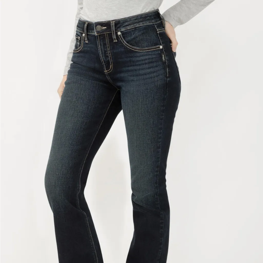 Silver Jeans Co. Avery Women's Deep Indigo  Slim Boot Cut - Image 6