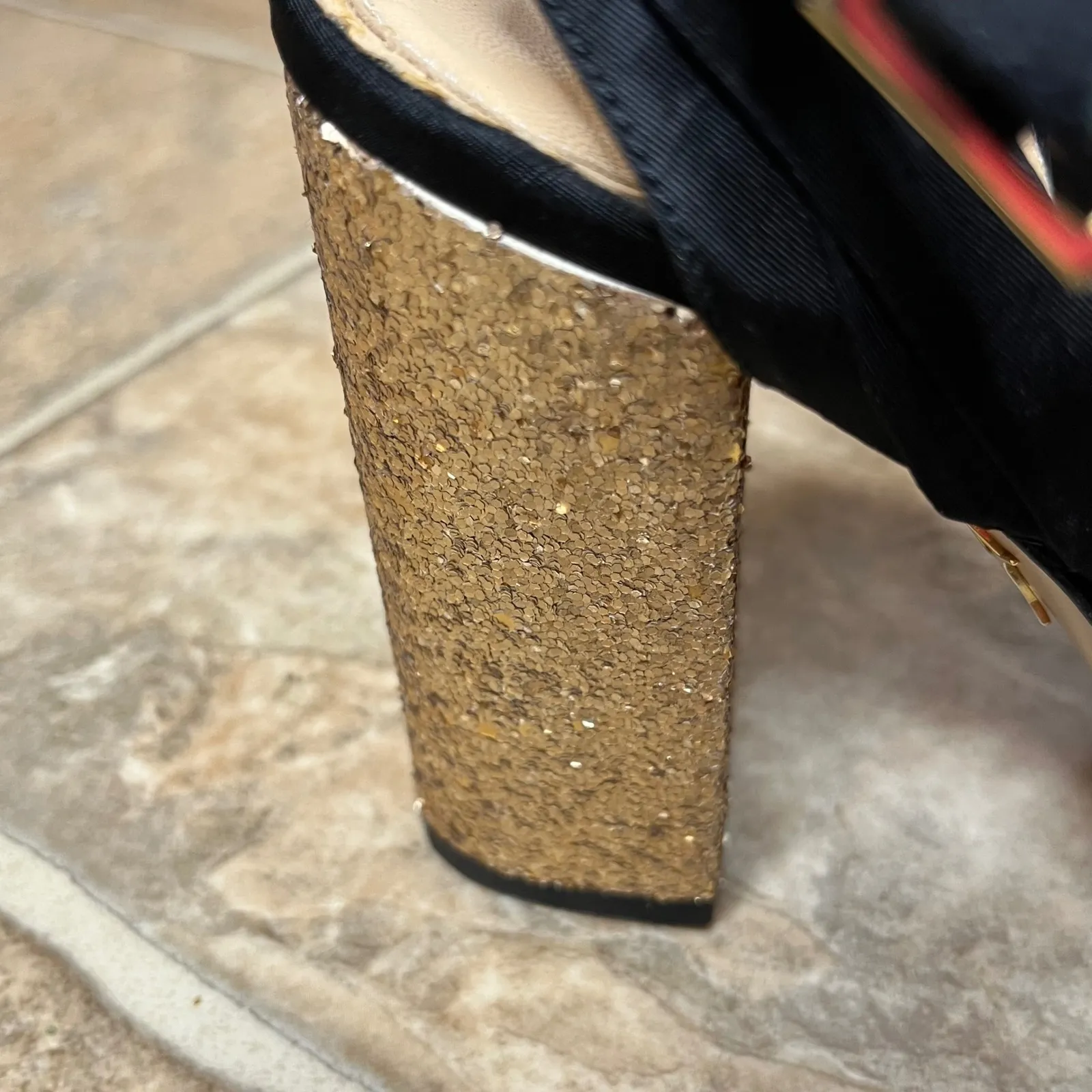 Charlotte Olympia Size 38 Black Satin Bow Block Heel Sandal T Strap Gold Glitter - Image 4