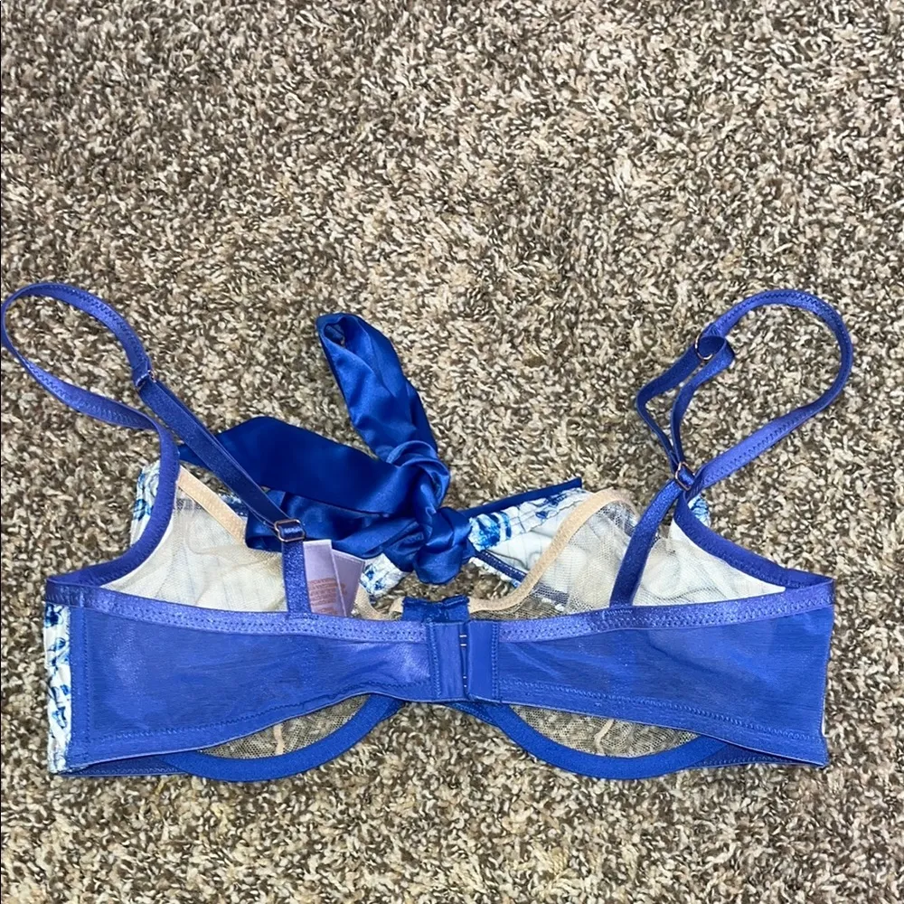 Savage X Fenty Blue and White Floral Bralette with Bow - Image 4