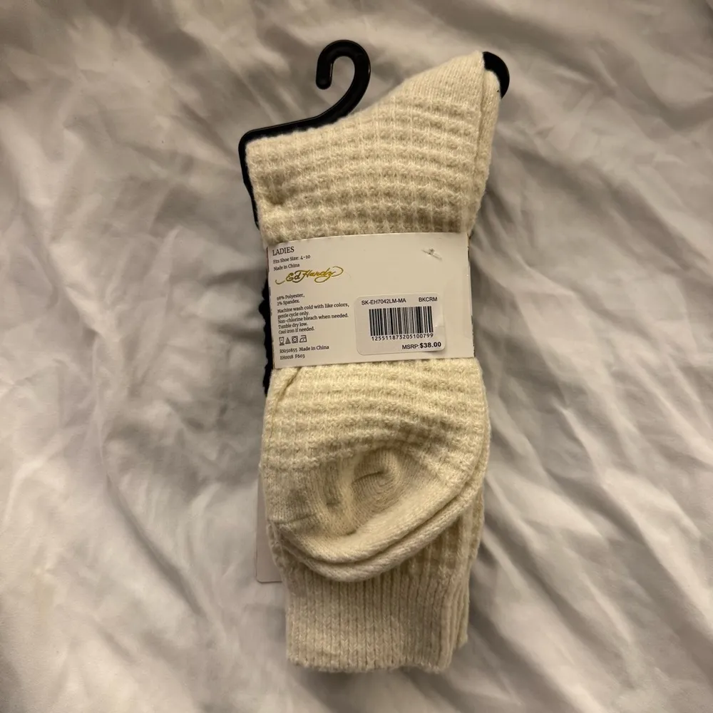 Ed Hardy NWT  Super Soft Slouchy Socks 2 Pack - Image 3