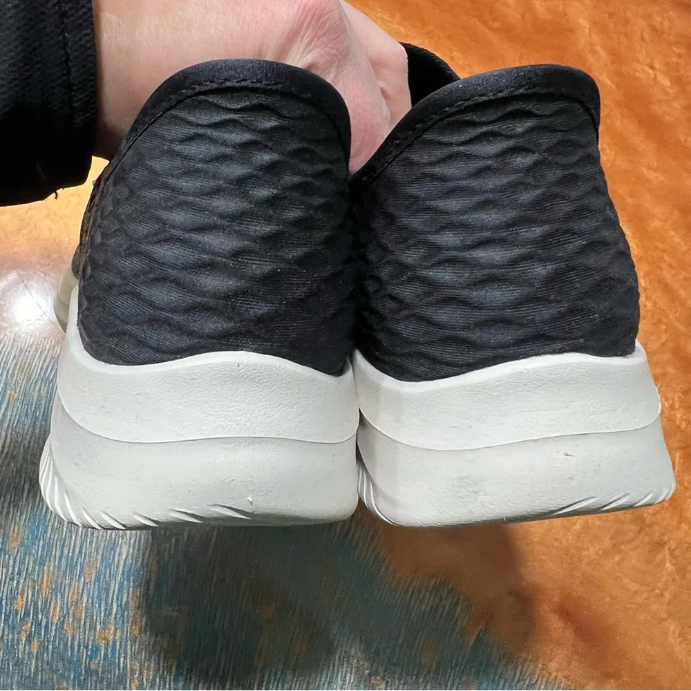 NWT Skechers Martha Stewart Ultra Flex 3.0 slip on sneakers Black Knit Sneakers - Image 8