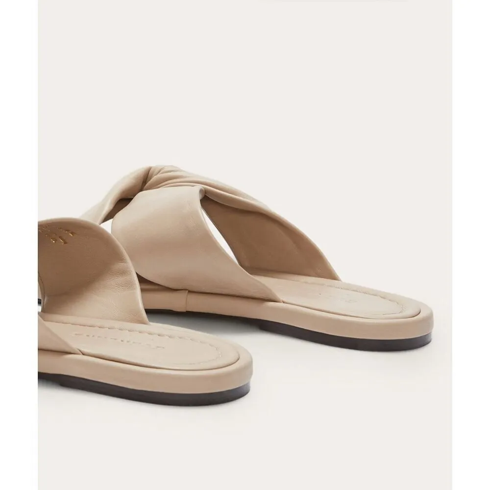 Everlane The Day Twist Sandals in Warm Khaki 9 New Womens Slides flats - Image 2