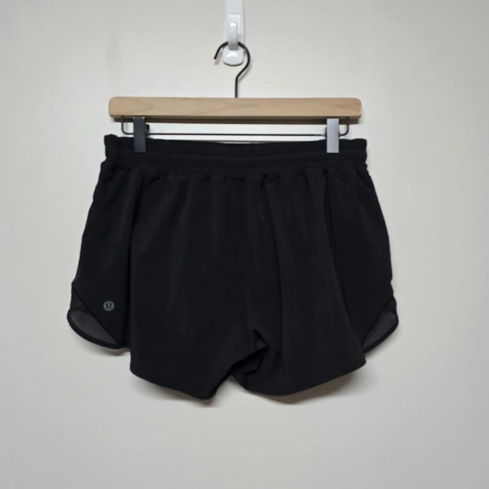 Lululemon Shorts Women's 10 Hotty Hot II LR Lined Running Long 4" Black LW7ARLT - Image 3