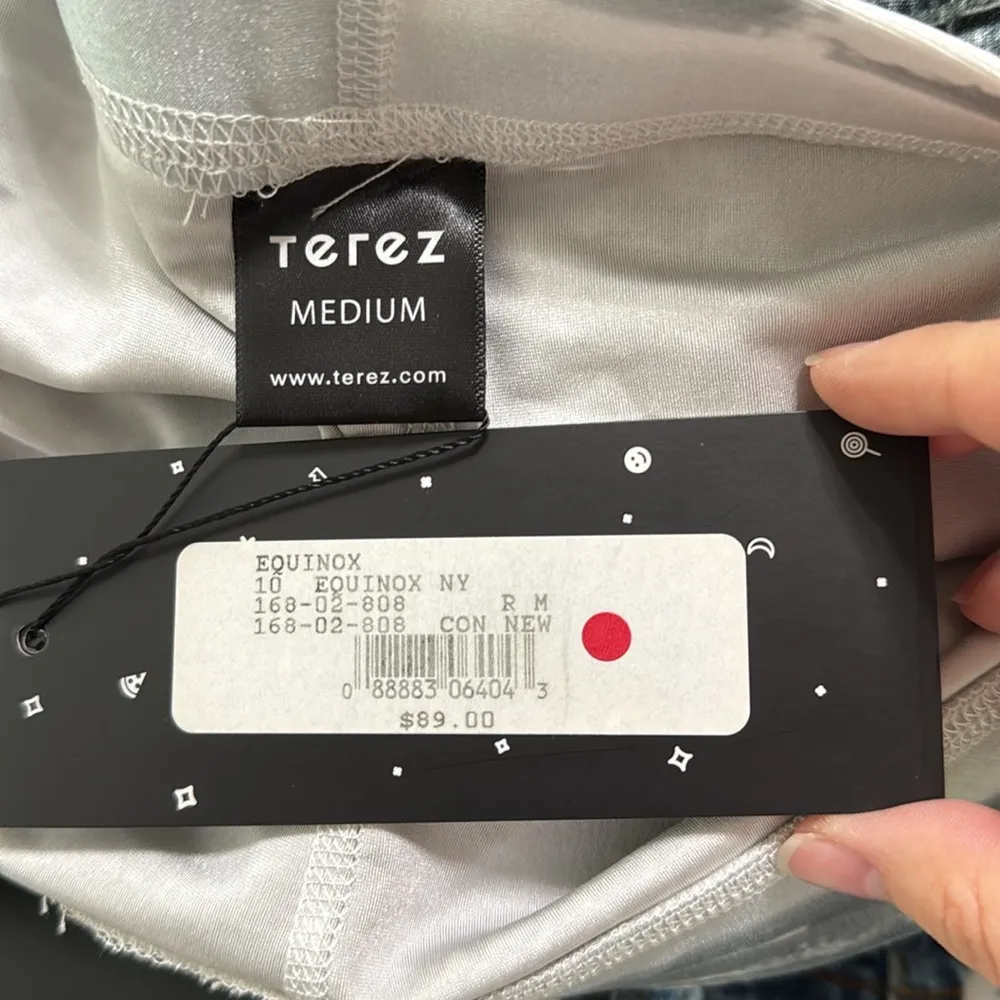 Terez for Equinox Urban Skyline Cityscape Print Black Gray White Leggings Size M - Image 6