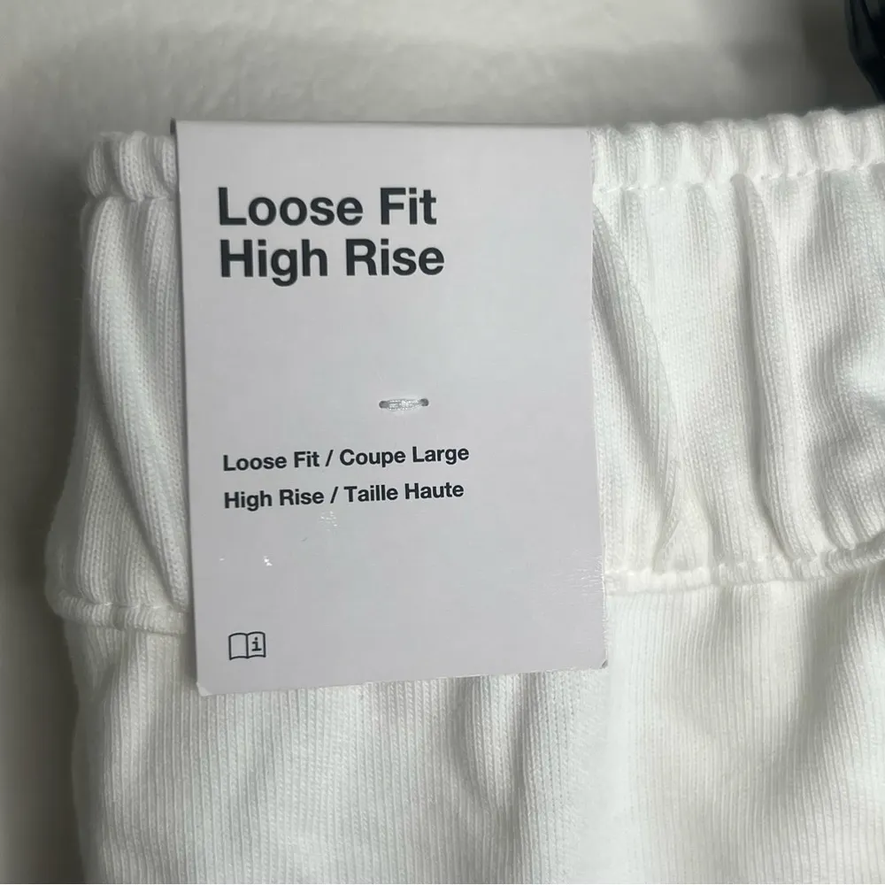 Nike Loose Fit High Rise Women's White Jersey Plus Size Short Size 1X #112362 - Image 3