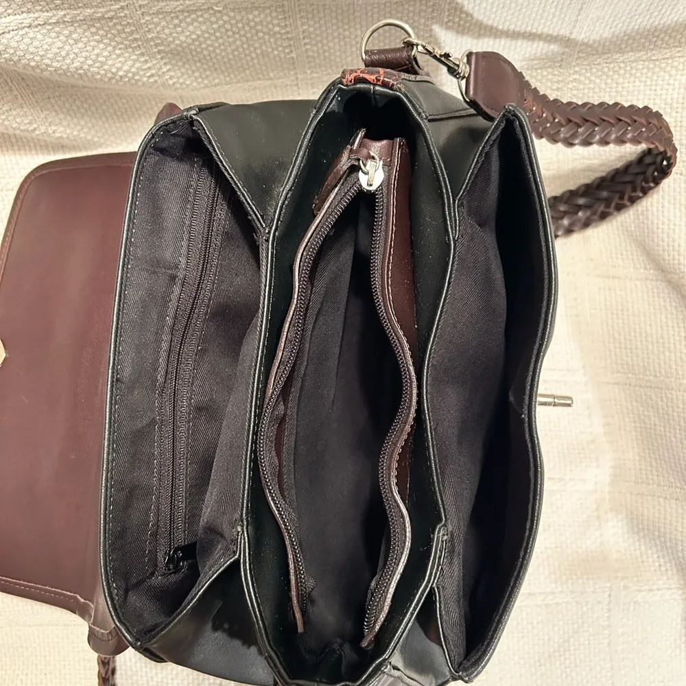 Western Inspired Brown and Black Crossbody Bag with Textured Leather - Image 7