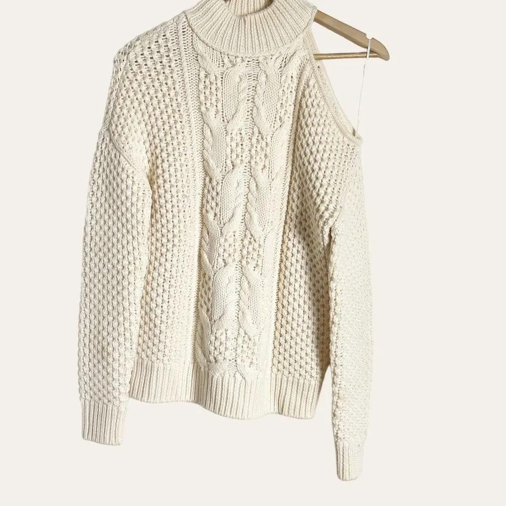 Intermix  Britta Ivory Cold Shoulder Cableknit Wool Sweater Size Petite - Image 4