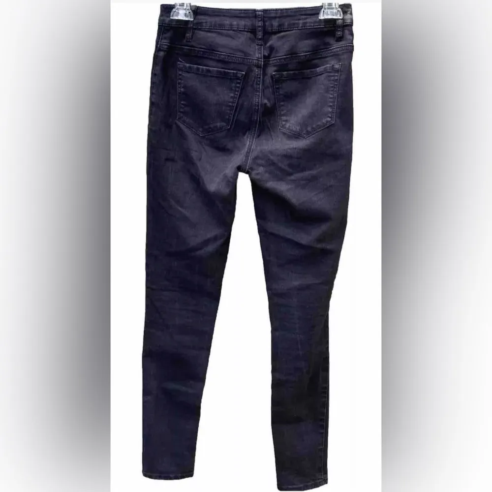 REFUGE Black High Waisted Slim Skinny Leggings Jeans Zip Closure Sz 4/27 - Image 2