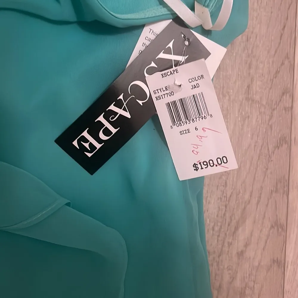 XSCAPE NWT size 6 seafoam green blue gold chain cocktail dress - Image 7