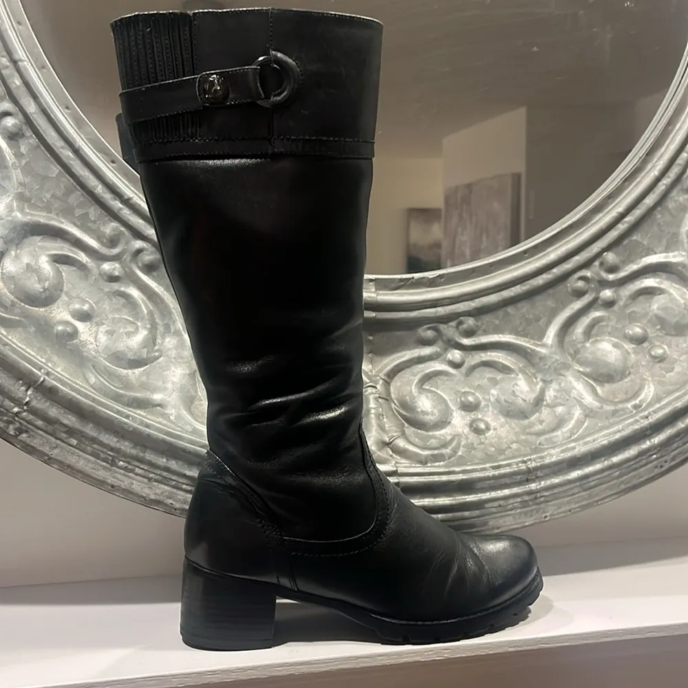 Blondo Black Leather winter Boots with Fleece Lining size 7 wide side zip up - Image 13