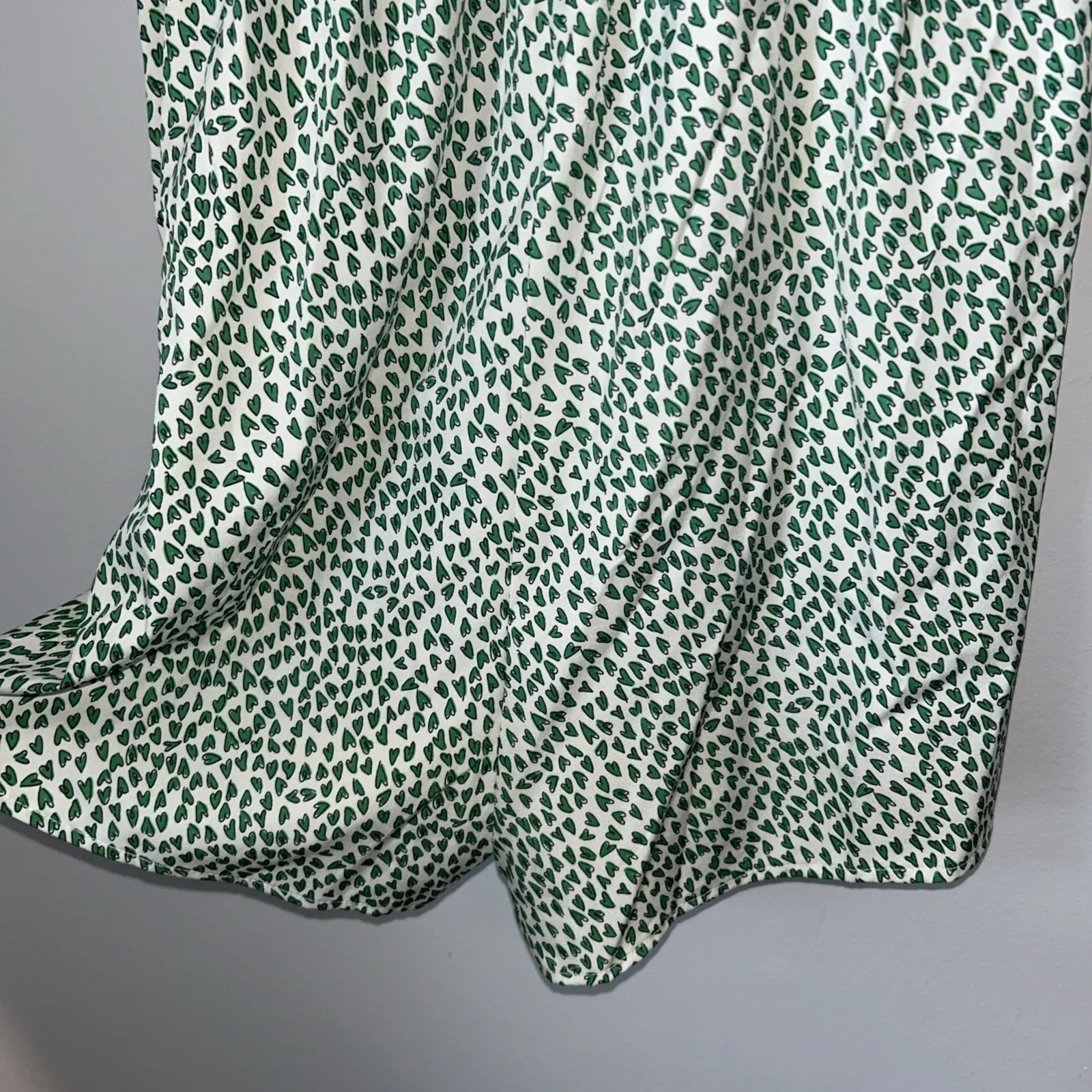 Short Sleeve Romper Shorts All Over Hearts B Neck‎ Ruffle Sleeve L  8/10 - Image 6