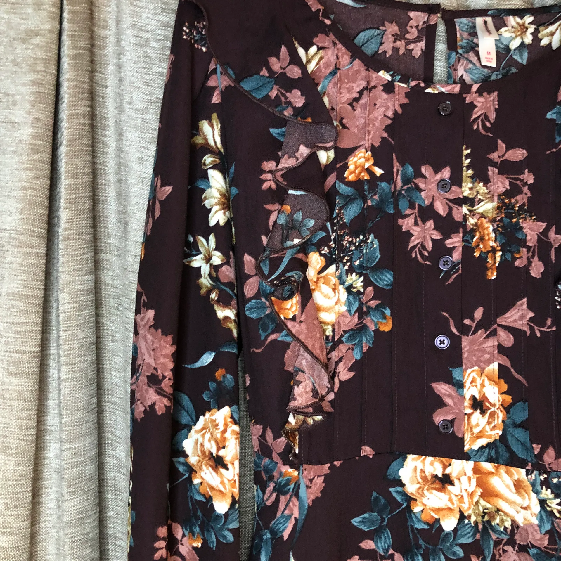 Xhiliration Wine Floral Print Long Sleeve Scoop Neck Ruffle Front Dress Medium - Image 7