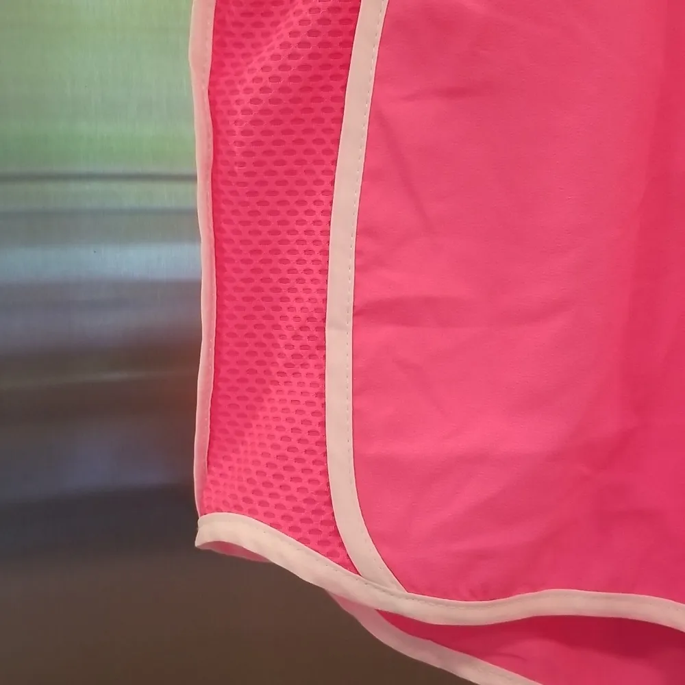 💕REEBOK💕 Game Time Shorts Built-In Brief XL NWT - Image 4