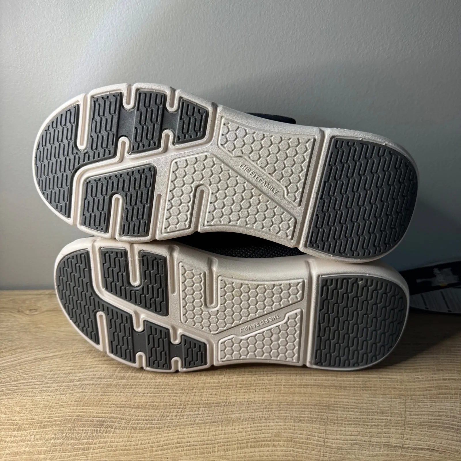 FitVille Slip On Sneakers Mens 10.5 EW Gray Comfort Arch Support‎ Walking Shoes - Image 6