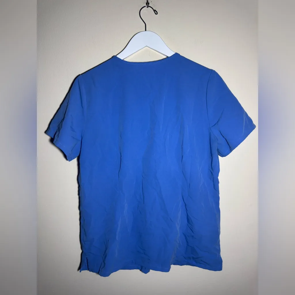 Figs Blue Scrub Set Sz medium w 1 bottom / 2 tops - Image 16