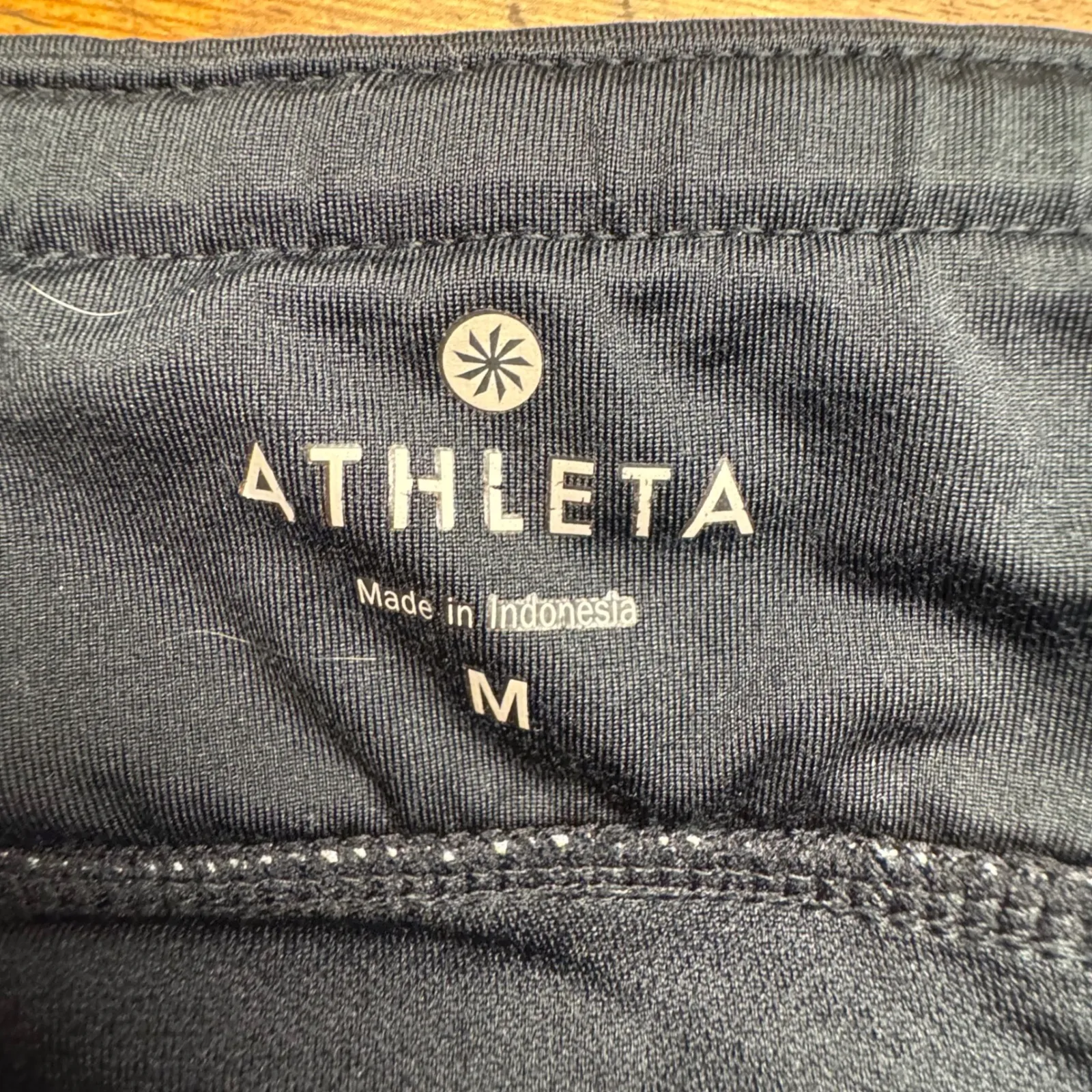 Athleta Women's Black Grey Patterned Athletic Running Shorts Size‎ M - Image 2