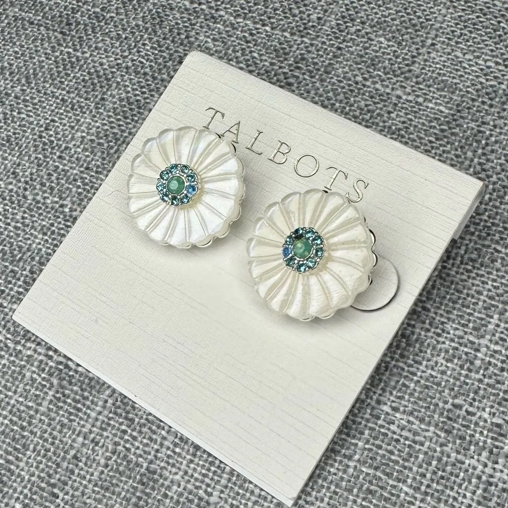 Talbots Carved Floral Rhinestone Round Stud Earrings Blue Teal & White NWT - Image 5