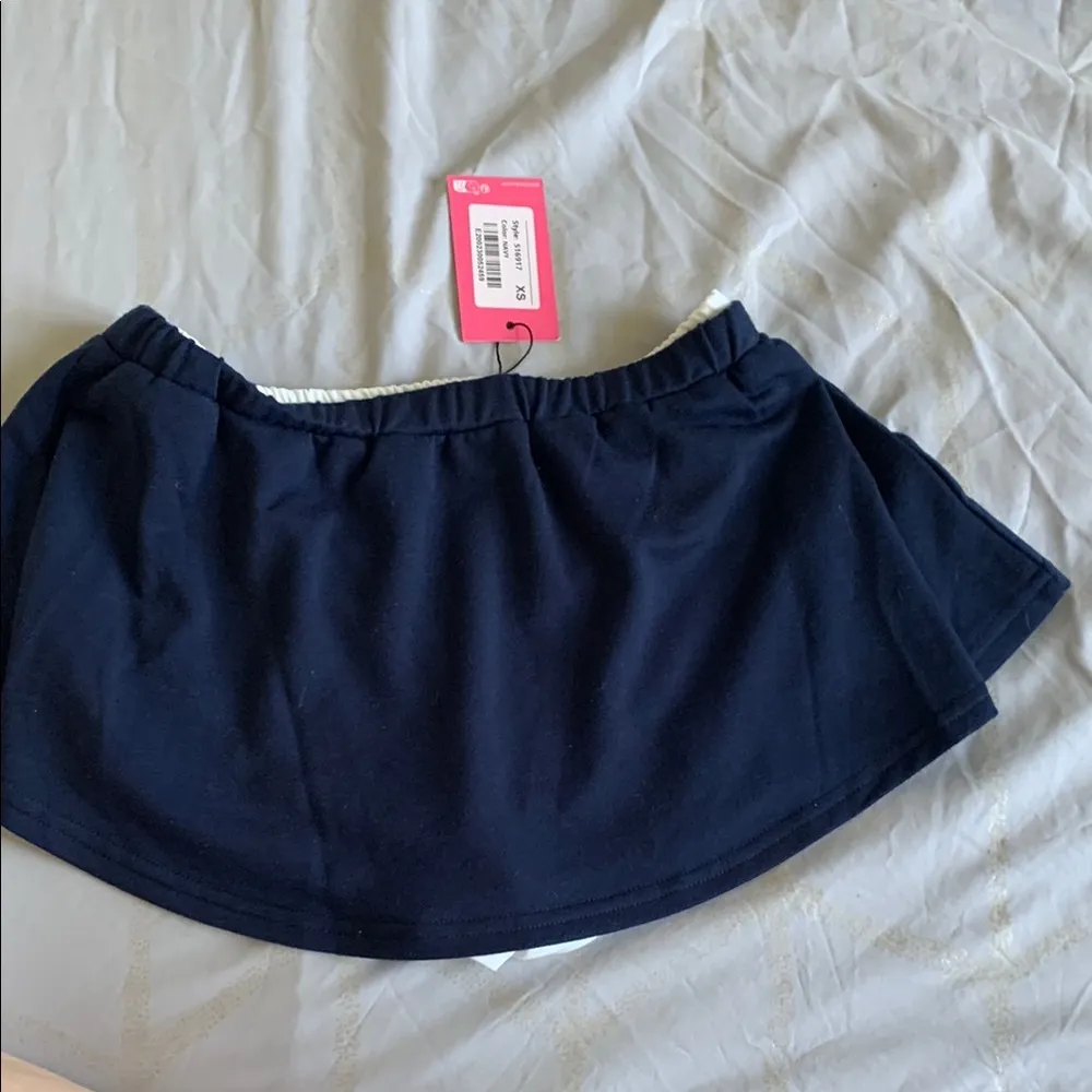 Edikted Mini Skirt with shorts - Image 2