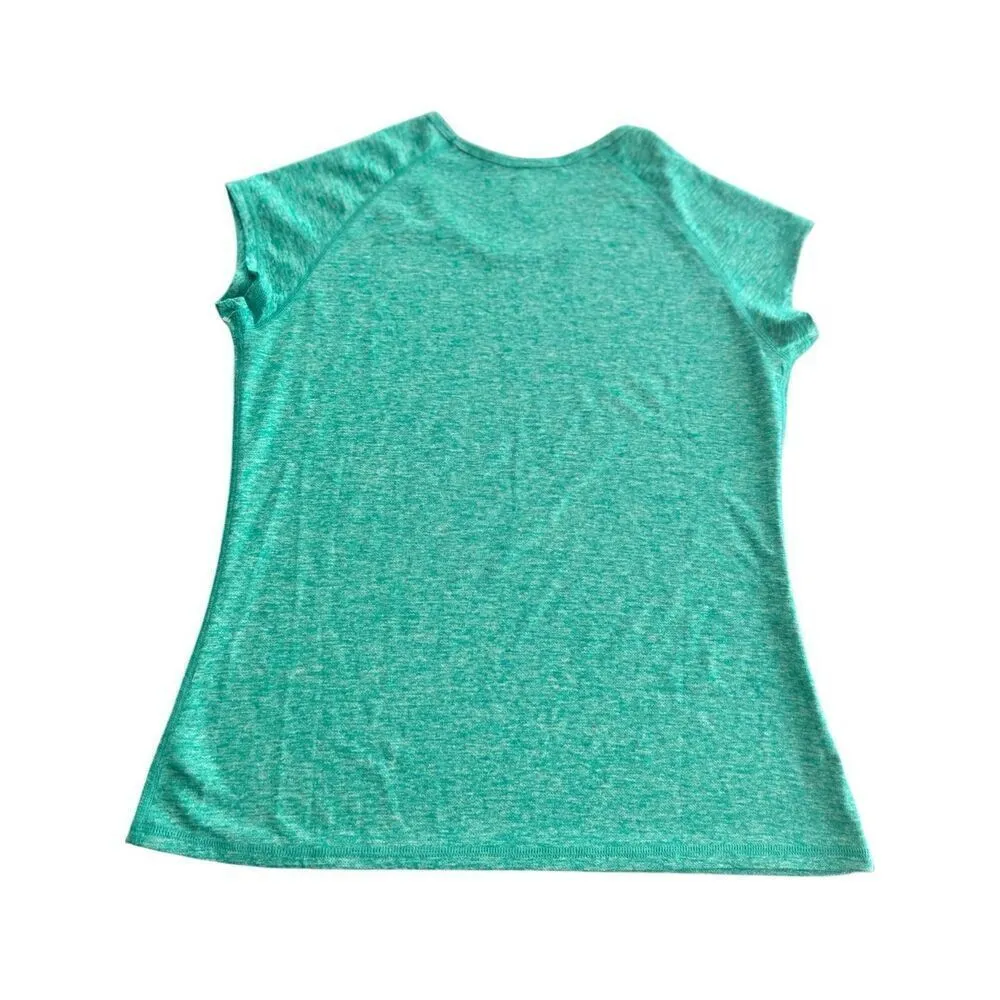 Champion  athletic tee shirt size L - Image 2