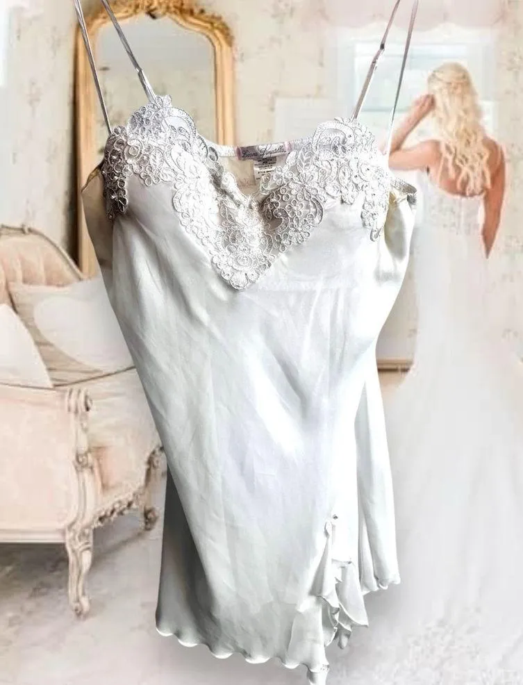 Linea Donatella Negligee Size L Chiffon Babydoll White Fairy Lace Bridal - Image 9