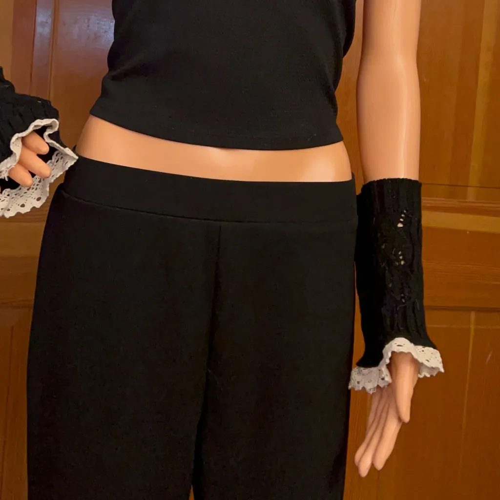 Black Knit Fingerless Thumb Hole Mittens - Image 8