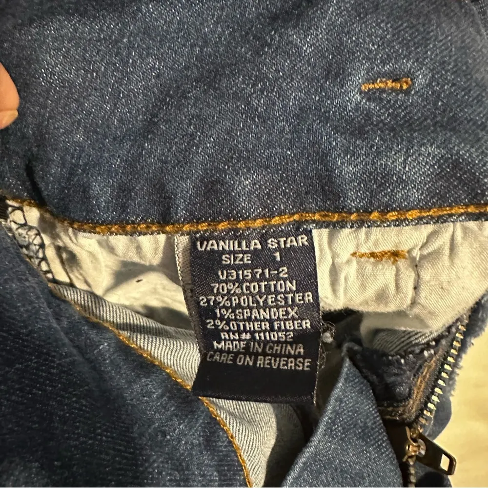 Vanilla Star Juniors Size 1 High Rise Shortie Denim Jean Shorts Blue Distressed - Image 8